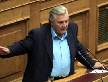 Ο Θ.Παπαχριστόπουλος θα ψηφίσει την Συμφωνία των Πρεσπών και θα παραδώσει την έδρα του